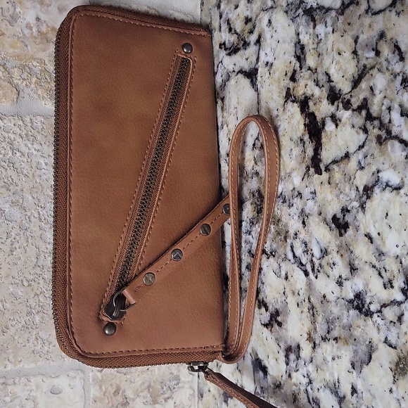 Free People Handbags - Free People Wristlet Walllet